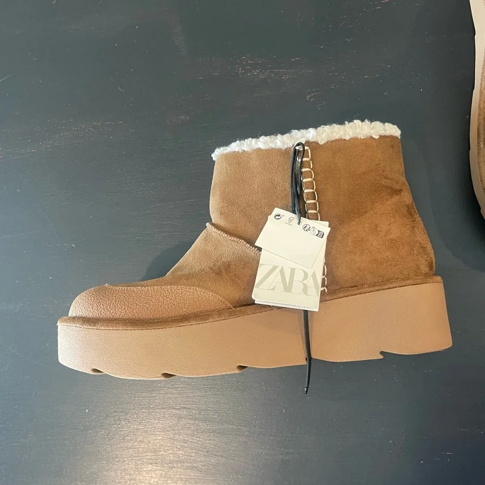 Zara NWT Woman’s Brown Suede Boots with Fleece Lining Size EU 42/US 11